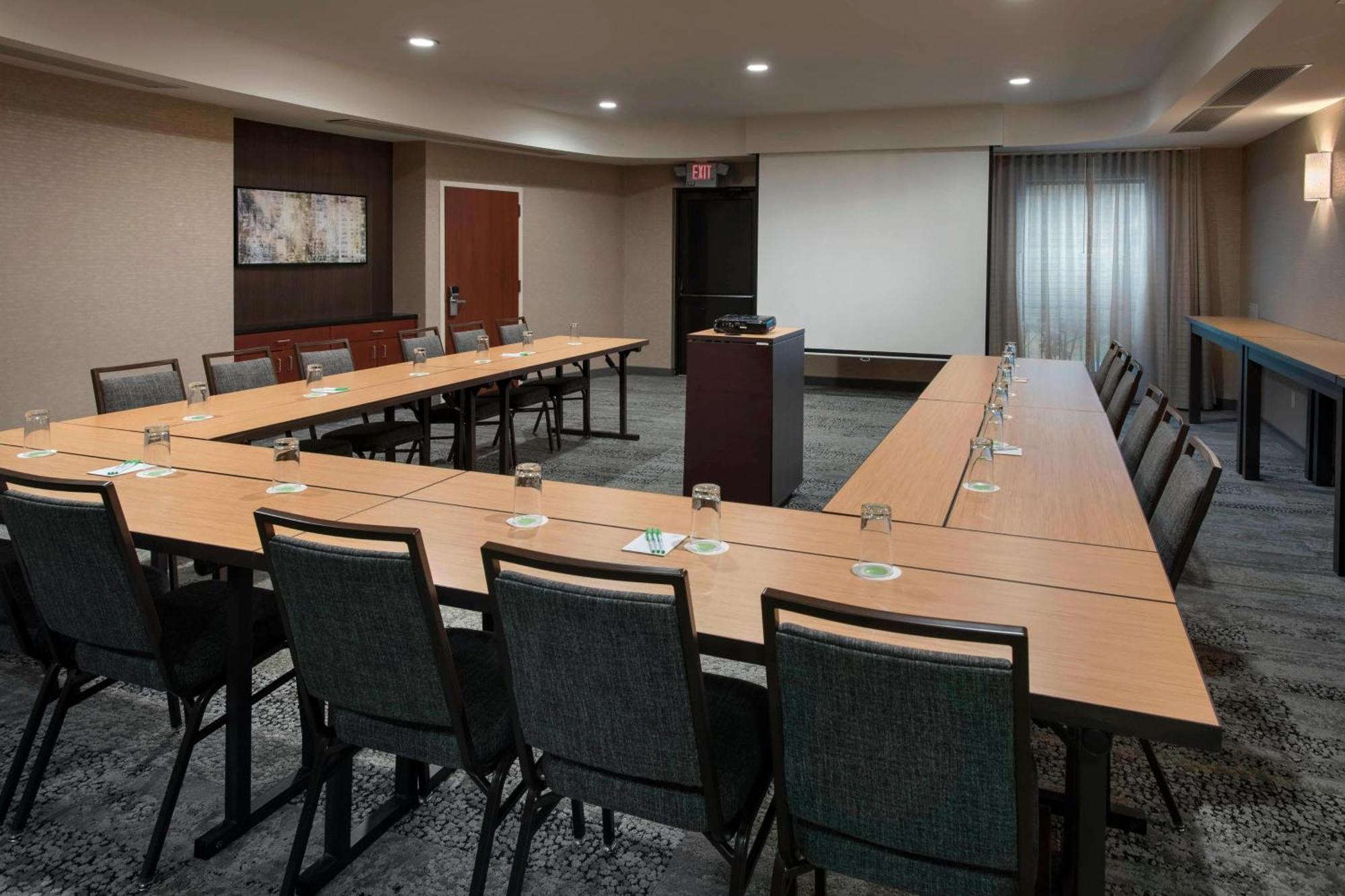 Courtyard By Marriott Lebanon Ξενοδοχείο Εξωτερικό φωτογραφία