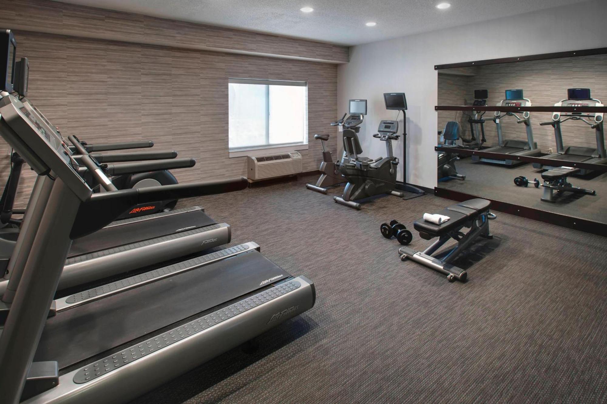 Courtyard By Marriott Lebanon Ξενοδοχείο Εξωτερικό φωτογραφία